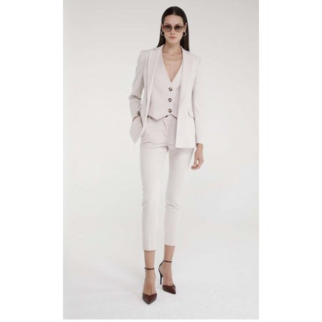 Giacca un bottone sfiancata in velluto stretch. Questo capo elegante offre una vestibilità impeccabile e sagomata, ideale per va