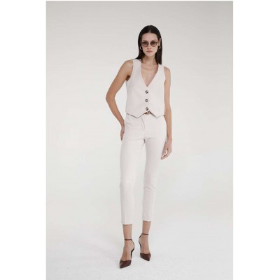Pantalone SKINNY in velluto stretch dalla linea semiaderente chiusura frontale con zip invisibile e tasche alla francese piega s