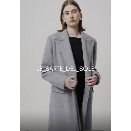 Cappotto lungo in panno misto lana collo a rever,chiusura frontale con fiocco tasche a pattacapo foderato fit  regolare