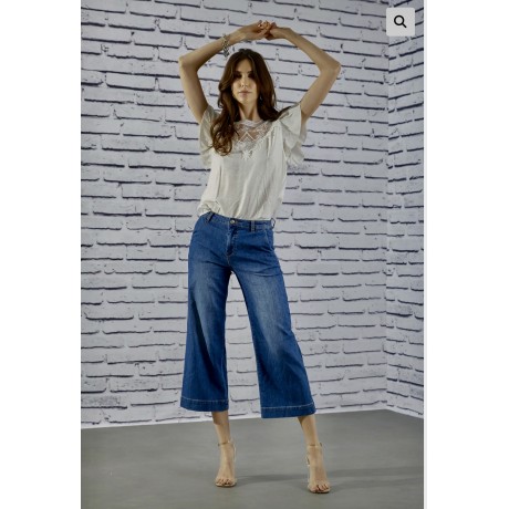 Emma-Denim gamba larga lavaggio medio con zipinvisibile e bottone a chiodo