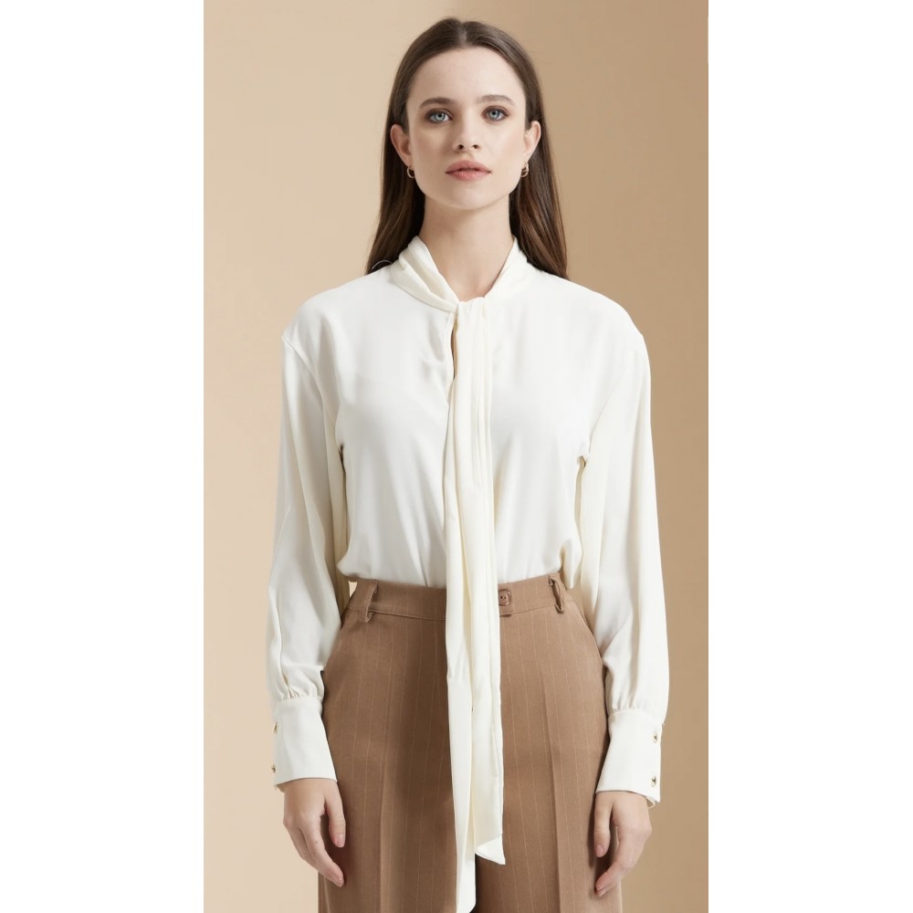 GOCCIA:Camicia scollo a goccia e fiocco GOCCIA:Camicia scollo a goccia e fiocco
