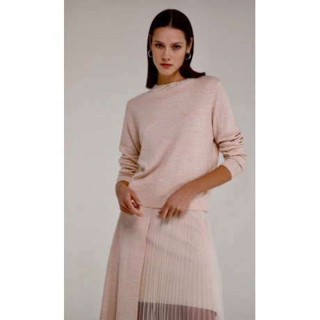 La gonna Margò e un capo raffinato e versatile perfetto per aggiungere un tocco di eleganza al tuo guardaroba. Realizzato in un 