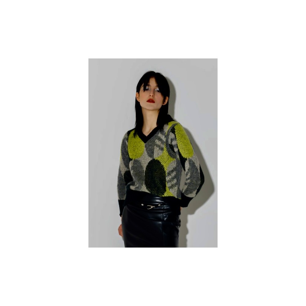 Maglia in lana e mohair scollo V Maglia in lana e mohair scollo V