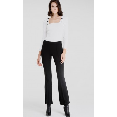 Pantaloni leggings a campana bottom-up con elastico in vita, REF: AVENIL. Questi eleganti leggings a campana sono progettati per